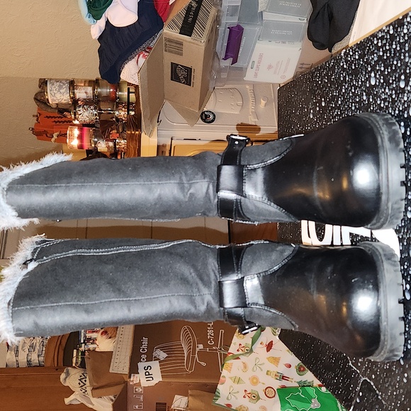 Totes North Black Winter Waterproof Boots with Gray Fur Trim Womens Sz 10 - Picture 2 of 4